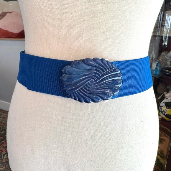 Vintage Blue Stretch Belt with Blue acrylic Buckle - Picture 2 of 11